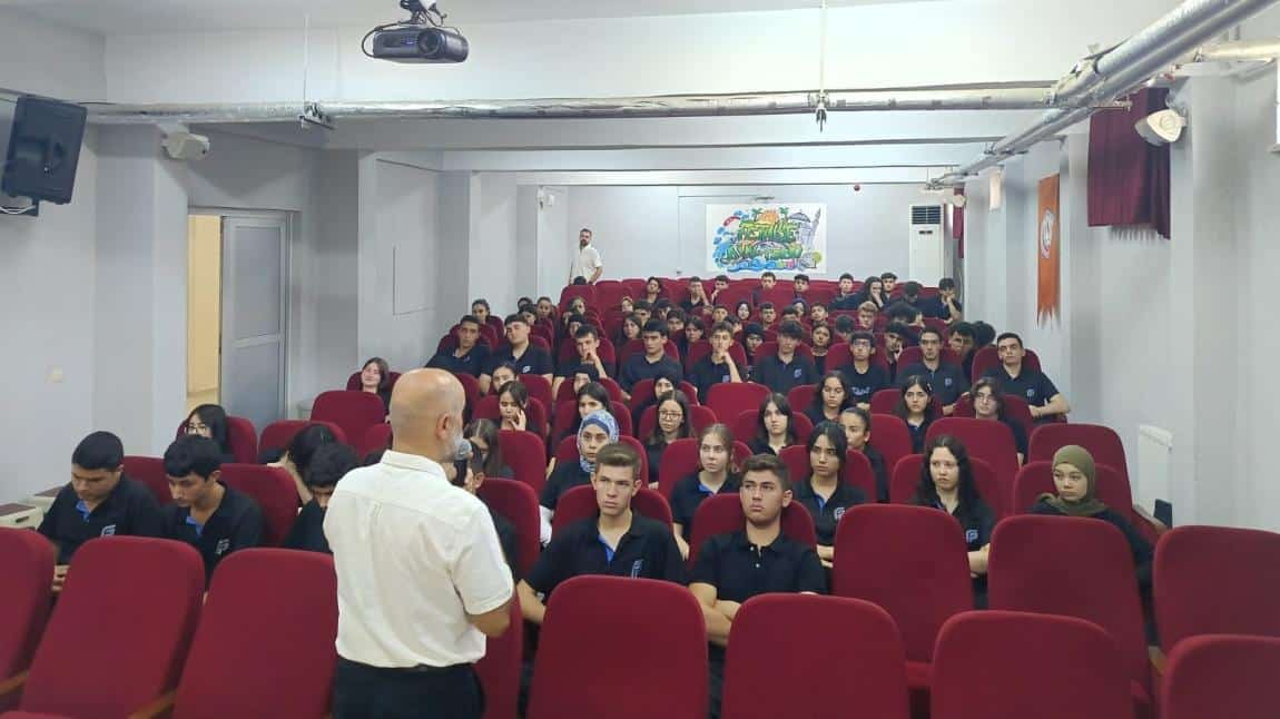 12.Sınıf Öğrencilerimizle Bi' Mola Etkinliği Düzenledik.